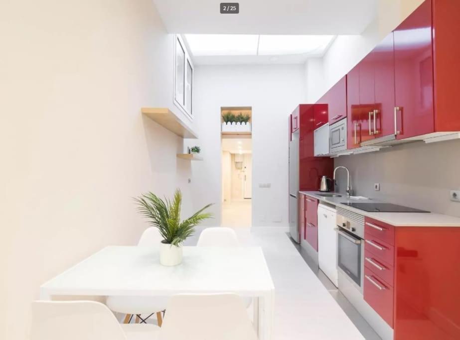 Apartament Eixample Sagrada Familia 52 *